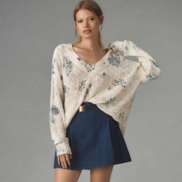 Pilcro Anthro Slouchy V-Neck Sweater Small Oversized Ivory Floral Bohemian - Picture 2 of 7